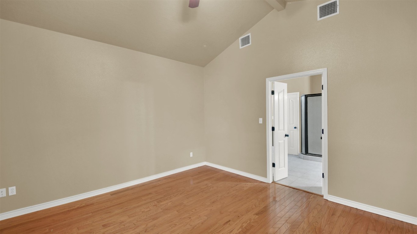 2300 Willow Lane , Taylor, TX, 76574 | 4480990 | Realty Texas LLC