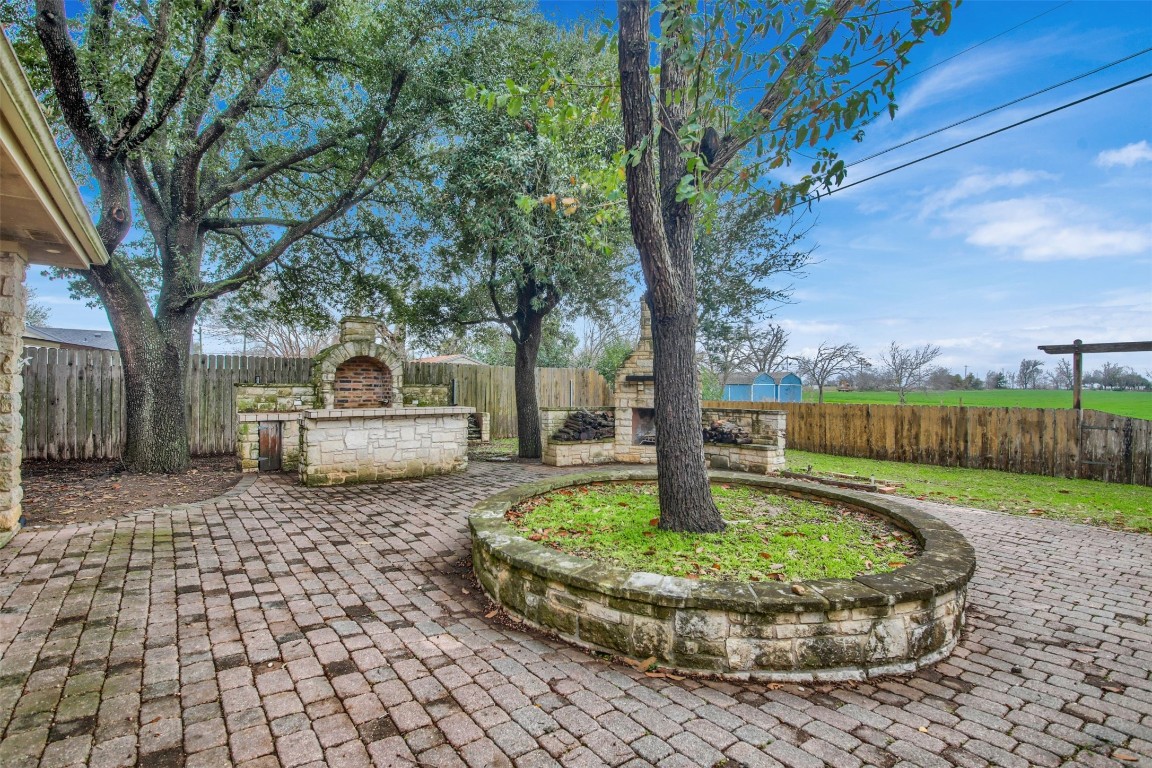 2300 Willow Lane , Taylor, TX, 76574 | 4480990 | Realty Texas LLC
