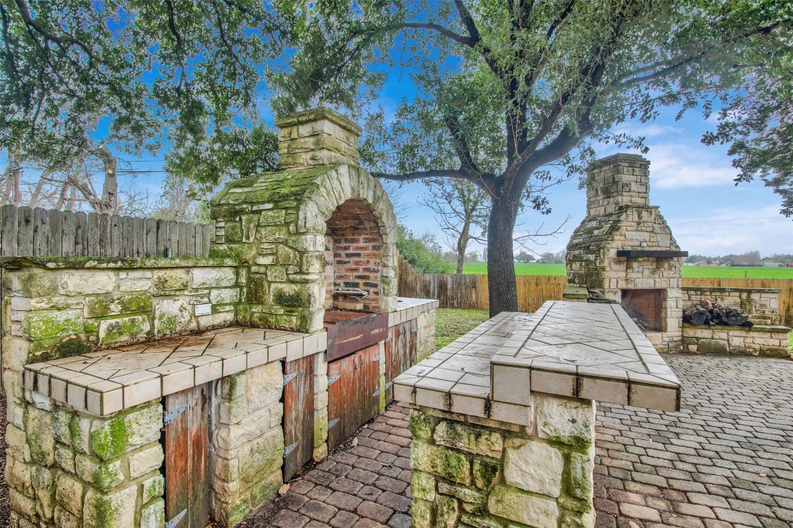 2300 Willow Lane , Taylor, TX, 76574 | 4480990 | Realty Texas LLC