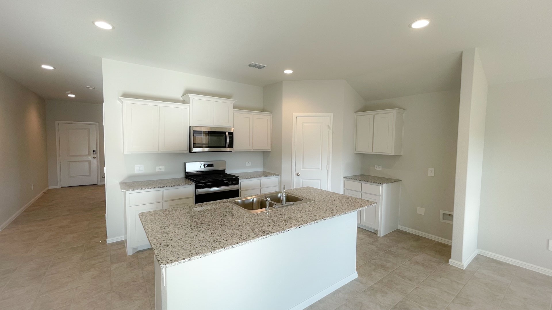13457 GITTY UP Circle , Cresson, TX, 76035 | 20844800 | Realty Texas LLC