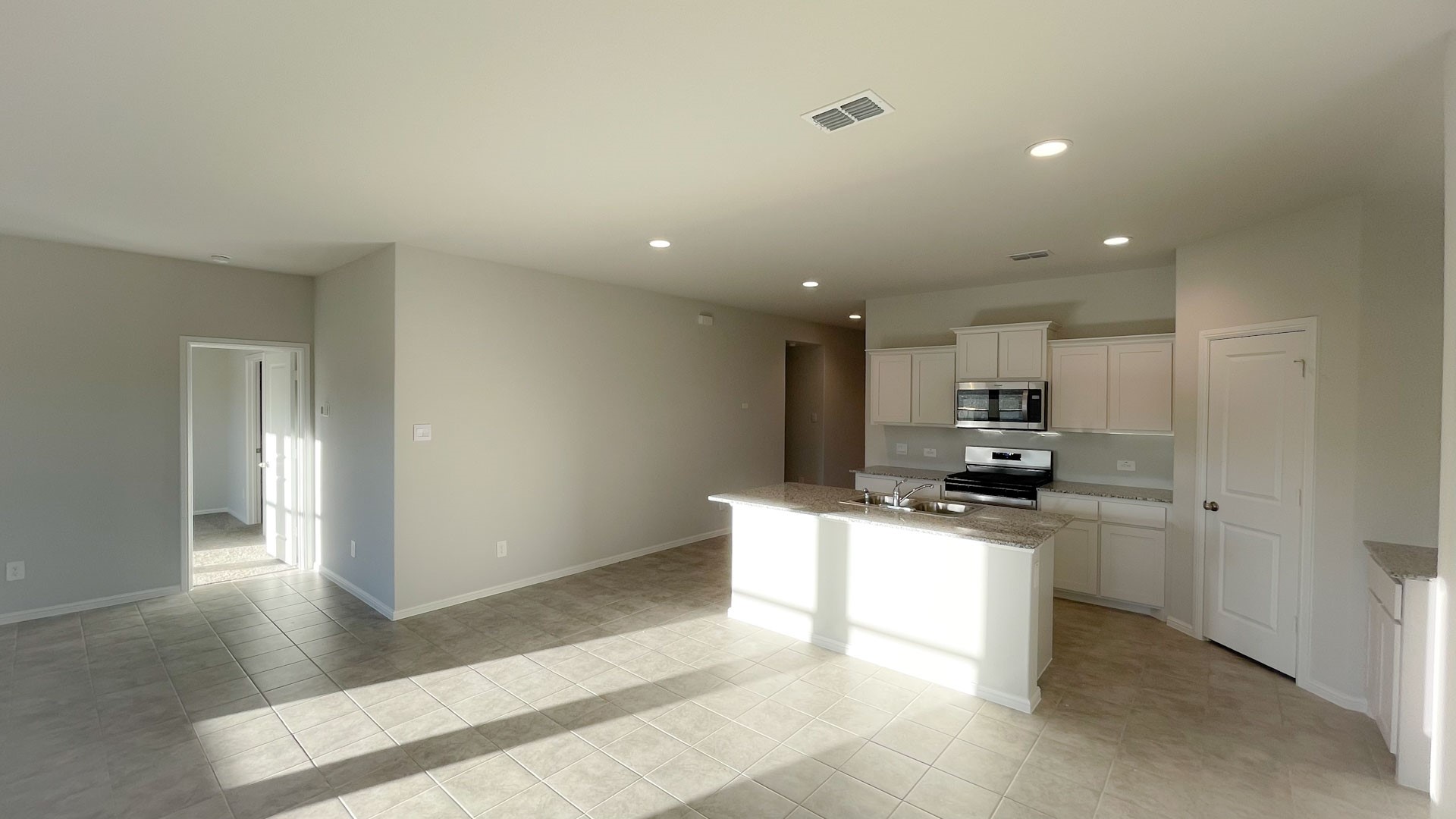 13457 GITTY UP Circle , Cresson, TX, 76035 | 20844800 | Realty Texas LLC
