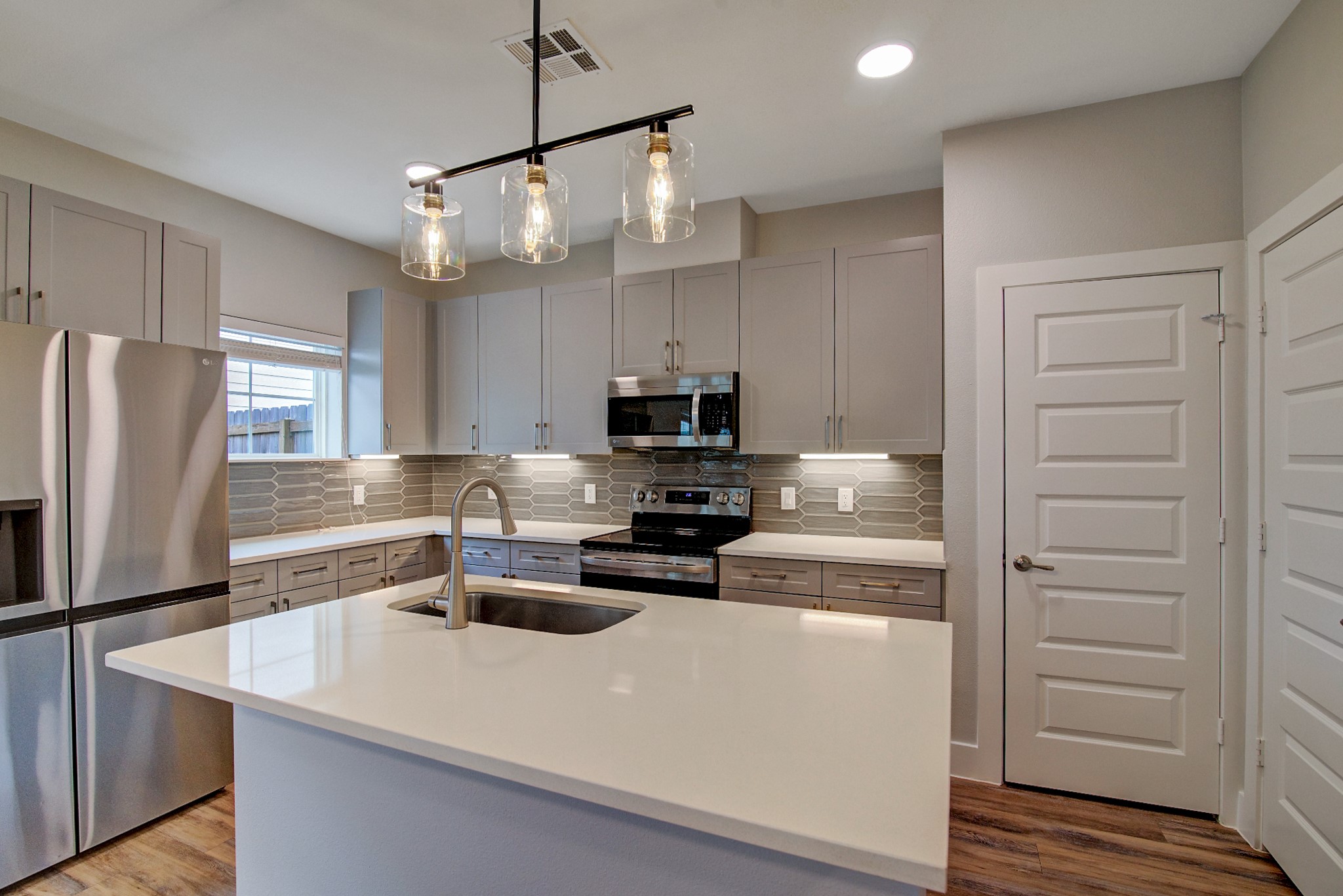 28325 Birnham Woods Drive 208 , Spring, TX, 77386 | 33147804 | Realty Texas LLC