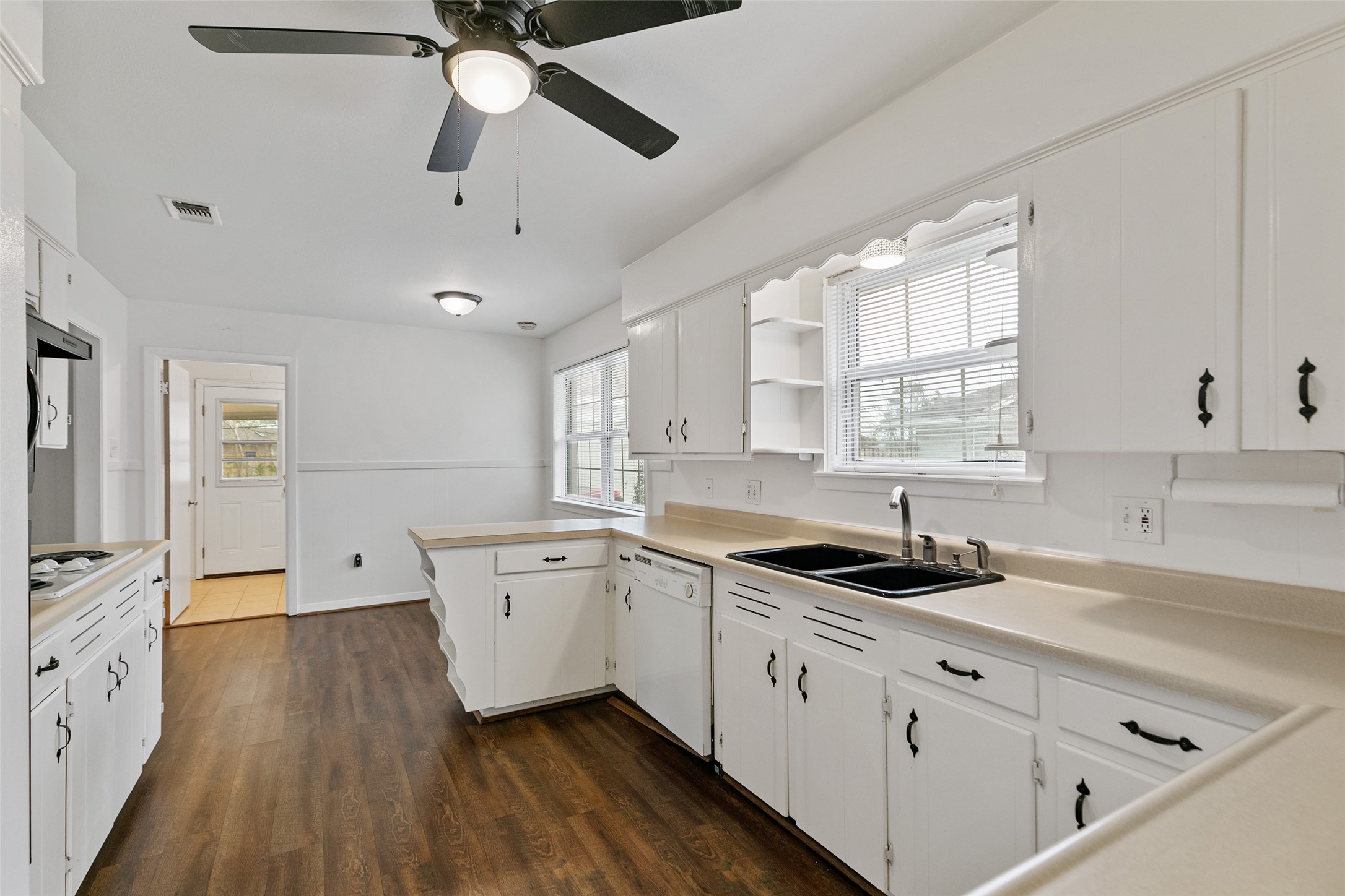 5112 Goose Creek Drive , Baytown, TX, 77521 | 36876331 | Realty Texas LLC