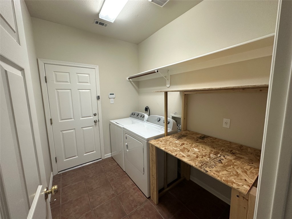 2745 Lake Forest Drive , Round Rock, TX, 78665 | 2864974 | Realty Texas LLC