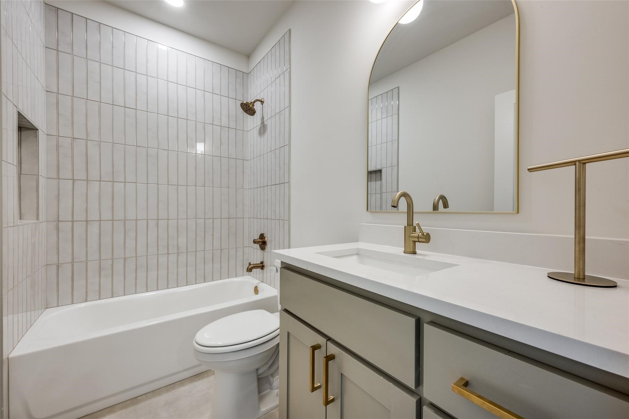 107 Brittons Lane , Runaway Bay, TX, 76426 | 20847231 | Realty Texas LLC