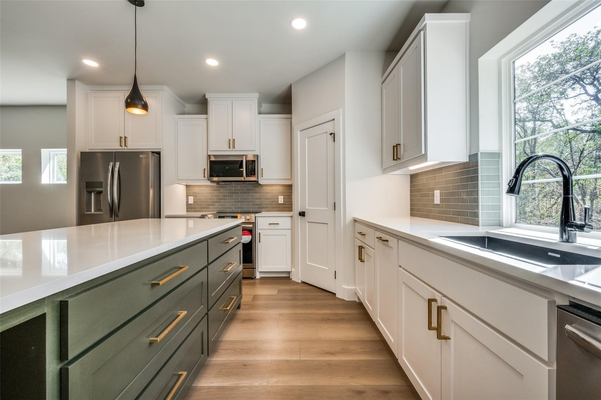 107 Brittons Lane , Runaway Bay, TX, 76426 | 20847231 | Realty Texas LLC