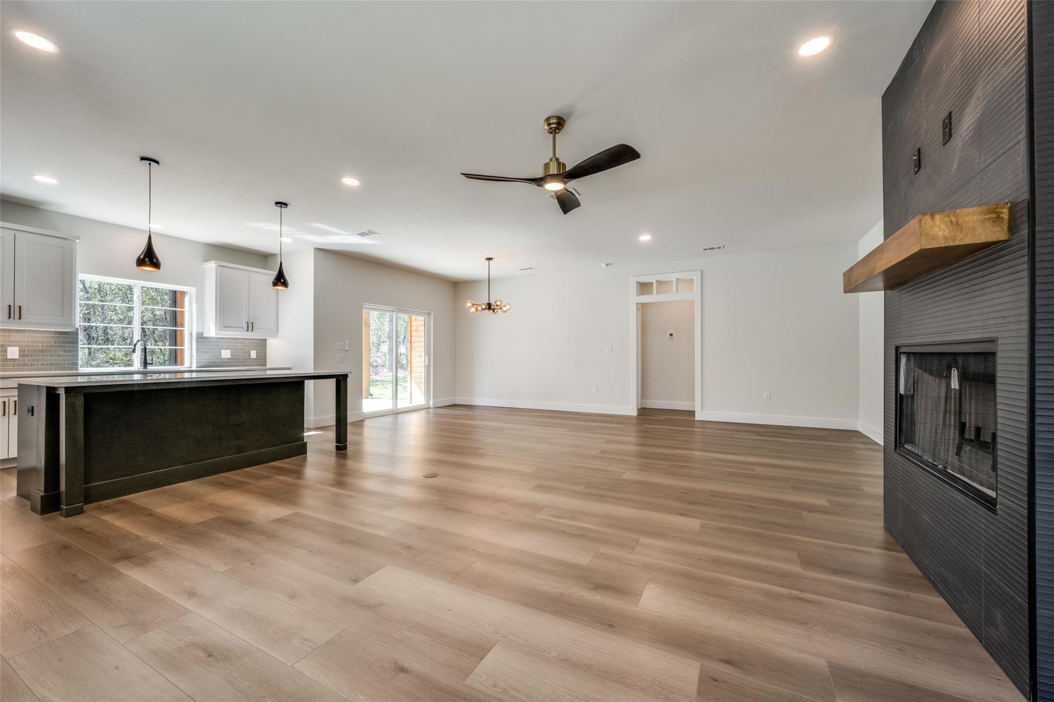 107 Brittons Lane , Runaway Bay, TX, 76426 | 20847231 | Realty Texas LLC