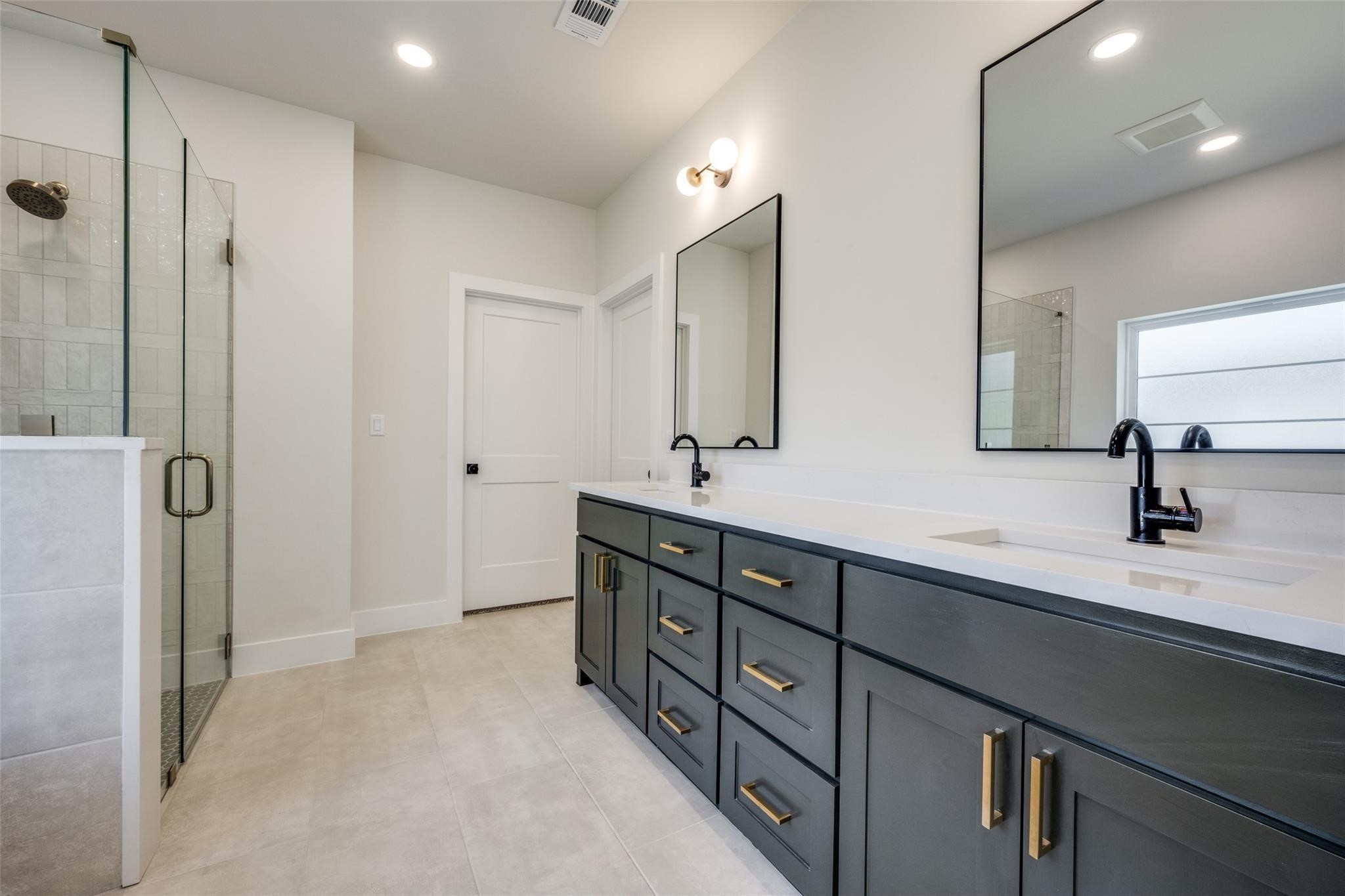 107 Brittons Lane , Runaway Bay, TX, 76426 | 20847231 | Realty Texas LLC