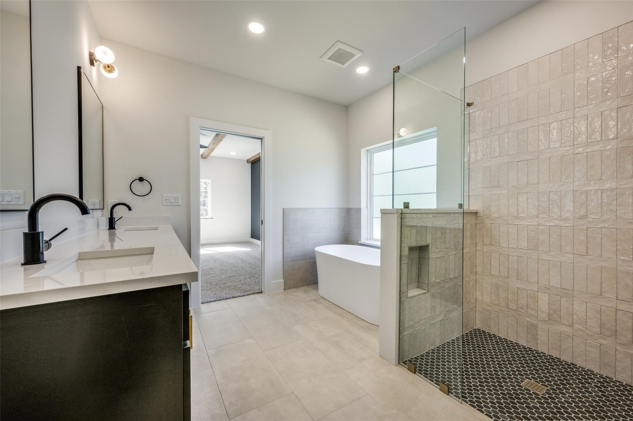 107 Brittons Lane , Runaway Bay, TX, 76426 | 20847231 | Realty Texas LLC