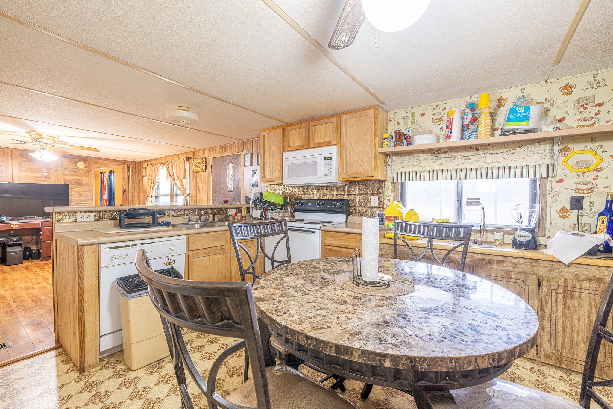 1313 Greenbriar Road, Madisonville, TX, 77864 | 33316914 | Realty Texas LLC