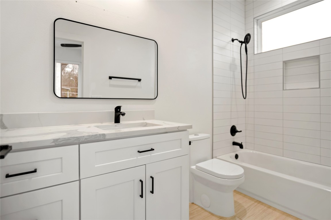 5305 Ledesma Road 2 , Austin, TX, 78721 | 2936731 | Realty Texas LLC