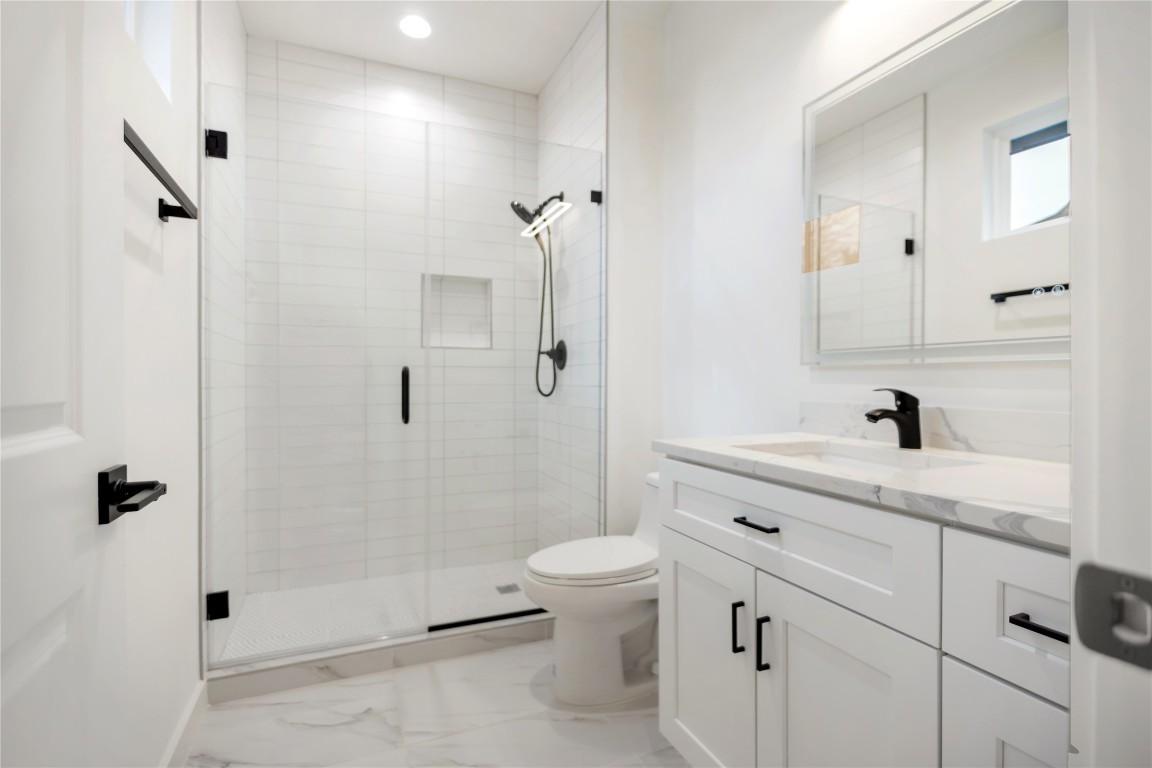 5305 Ledesma Road 2 , Austin, TX, 78721 | 2936731 | Realty Texas LLC