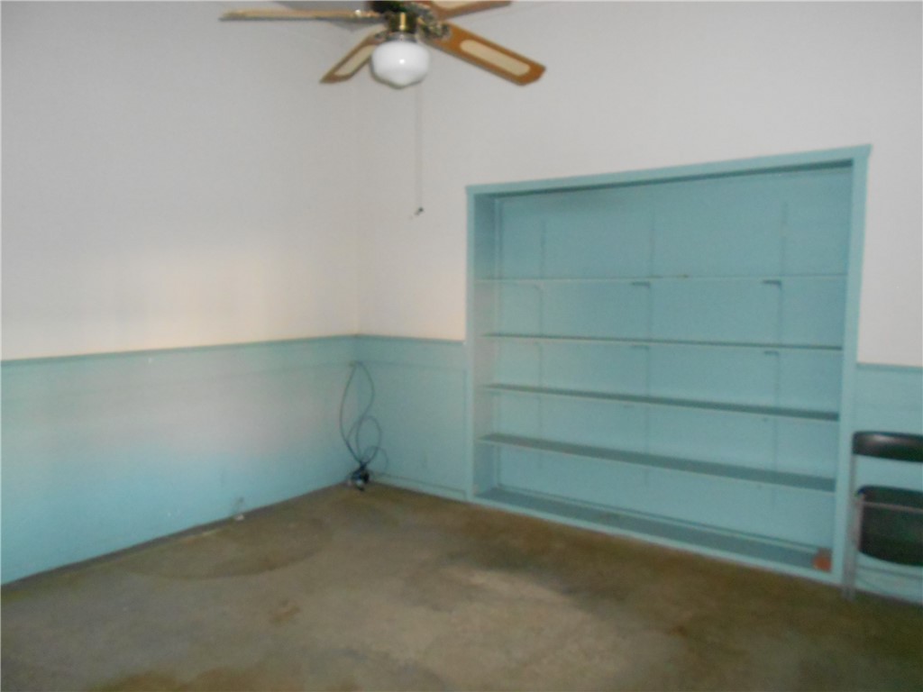 611 Main Street , Calvert, TX, 77837 | 25002035 | Realty Texas LLC