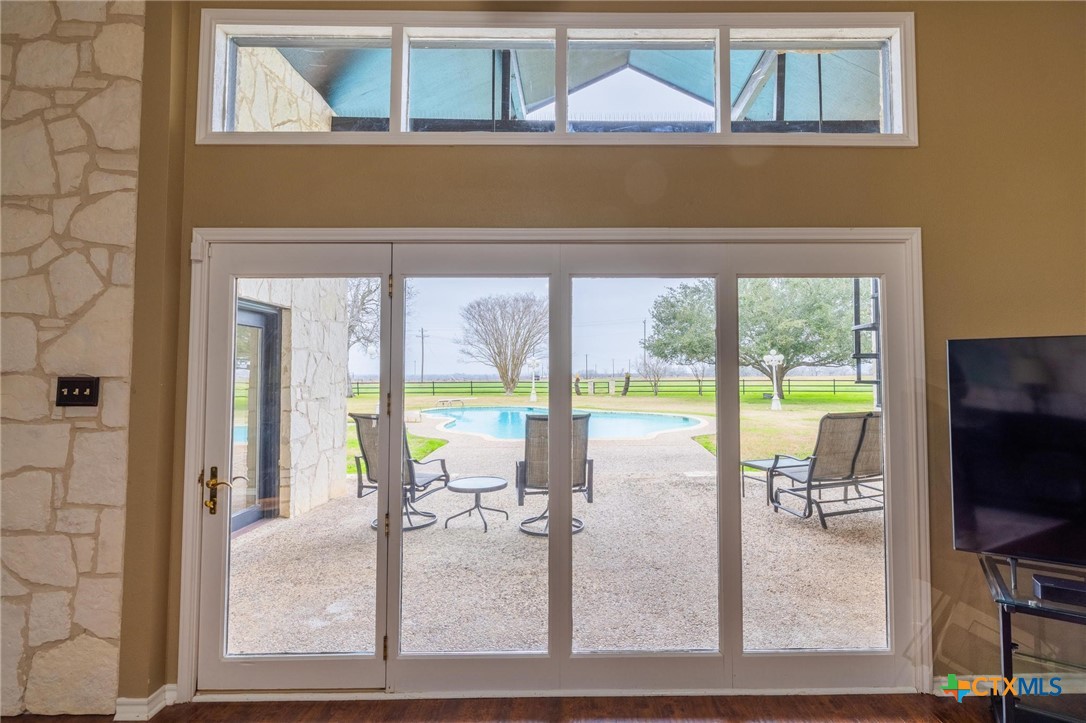1460 E State Highway 87 , Nixon, TX, 78140 | 570050 | Realty Texas LLC