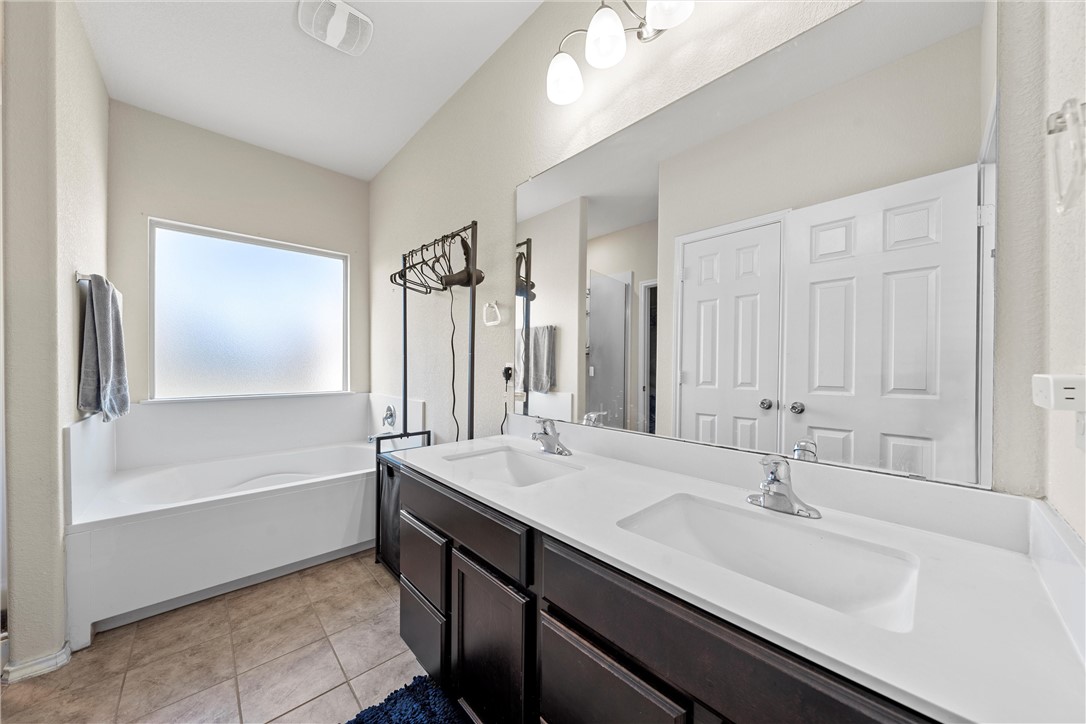3105 Skinner Drive , Lorena, TX, 76655 | 228402 | Realty Texas LLC