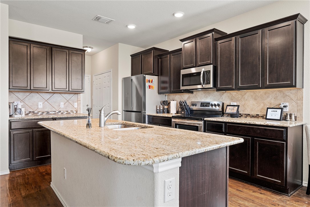 3105 Skinner Drive , Lorena, TX, 76655 | 228402 | Realty Texas LLC