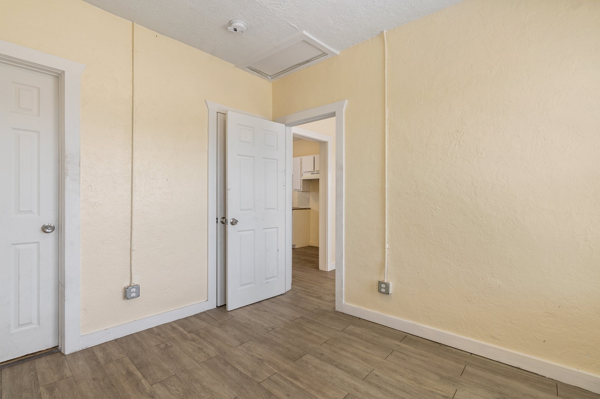 8221 Brumbley Street Road , Houston, TX, 77012 | 67208393 | Realty Texas LLC