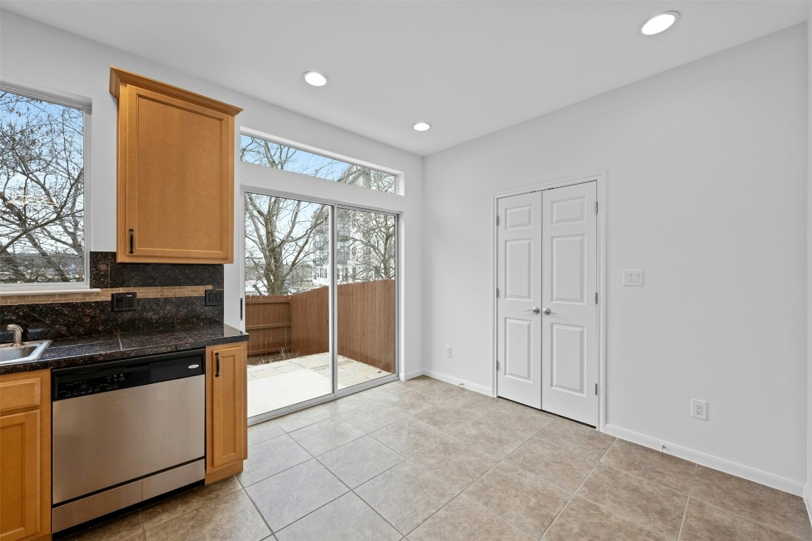 512 Eberhart Lane 2003 , Austin, TX, 78745 | 1078414 | Realty Texas LLC