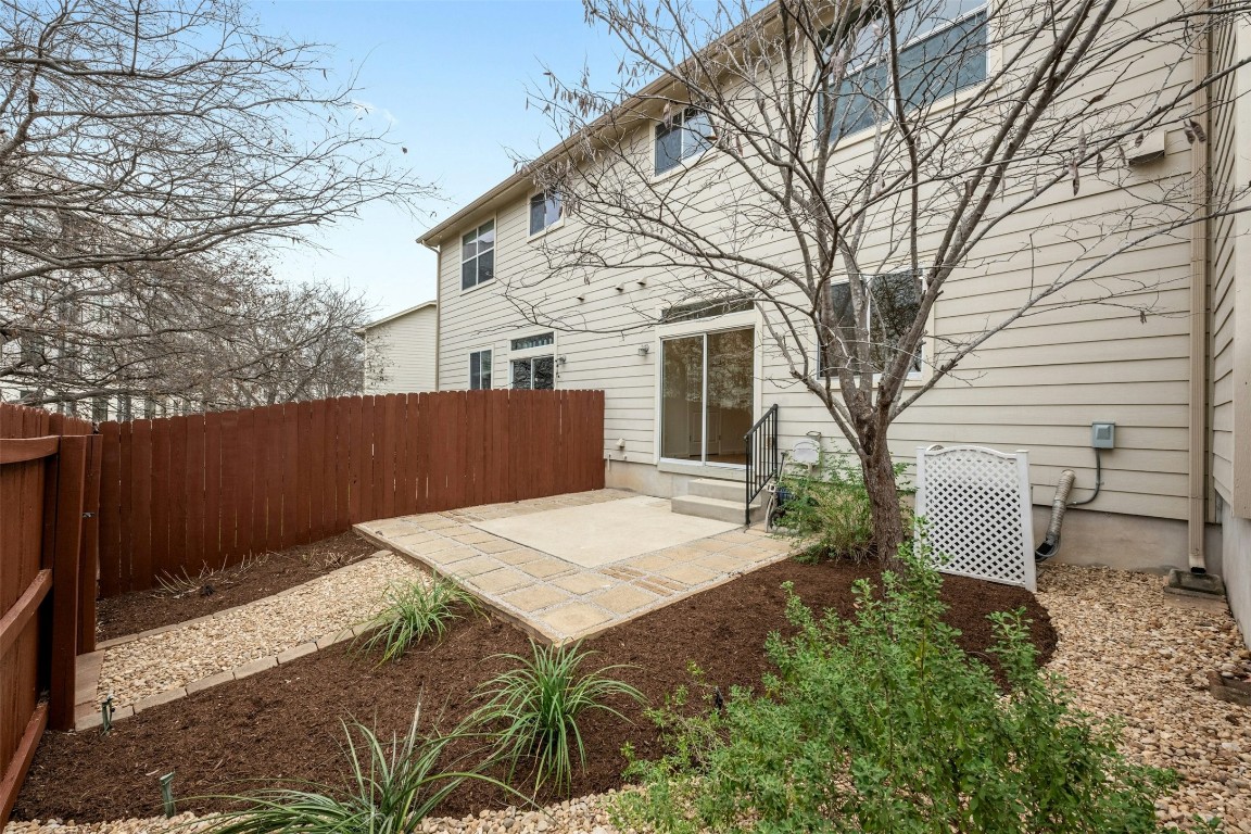 512 Eberhart Lane 2003 , Austin, TX, 78745 | 1078414 | Realty Texas LLC