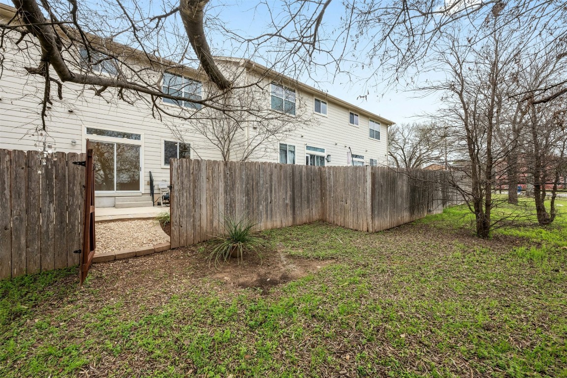 512 Eberhart Lane 2003 , Austin, TX, 78745 | 1078414 | Realty Texas LLC