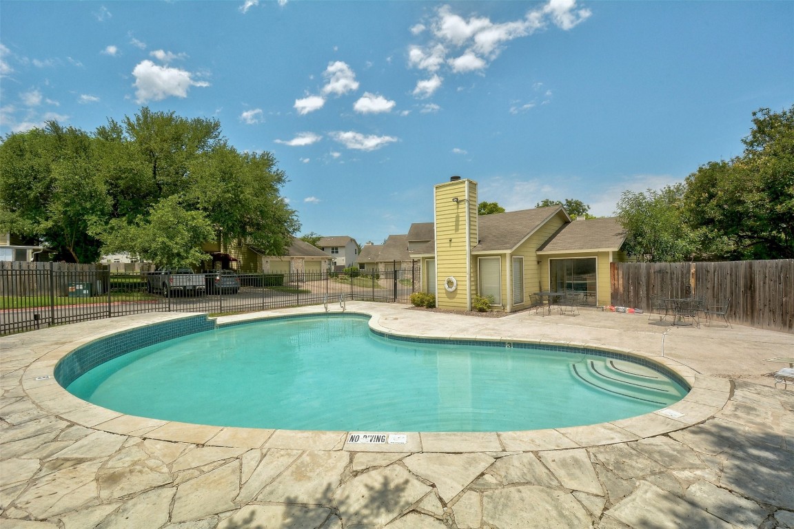 512 Eberhart Lane 2003 , Austin, TX, 78745 | 1078414 | Realty Texas LLC
