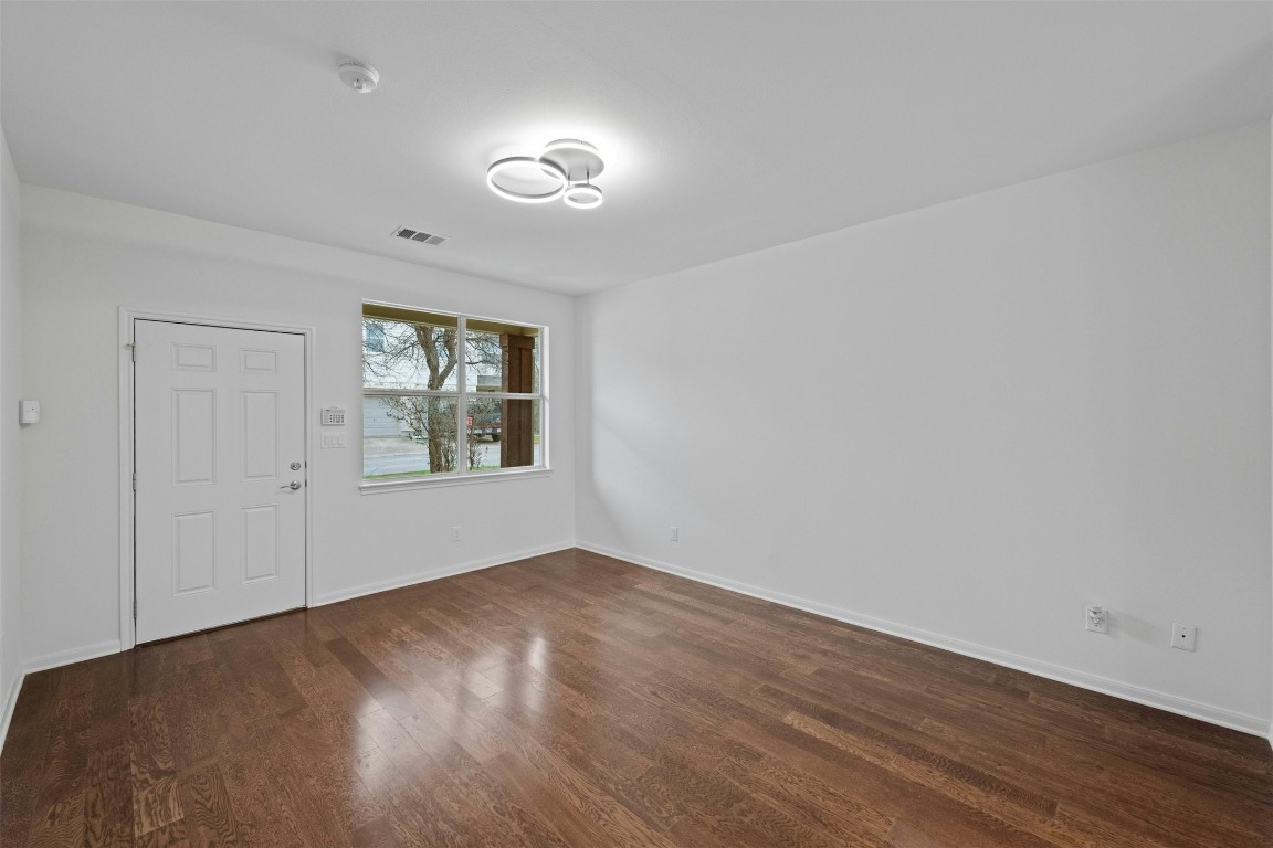 512 Eberhart Lane 2003 , Austin, TX, 78745 | 1078414 | Realty Texas LLC