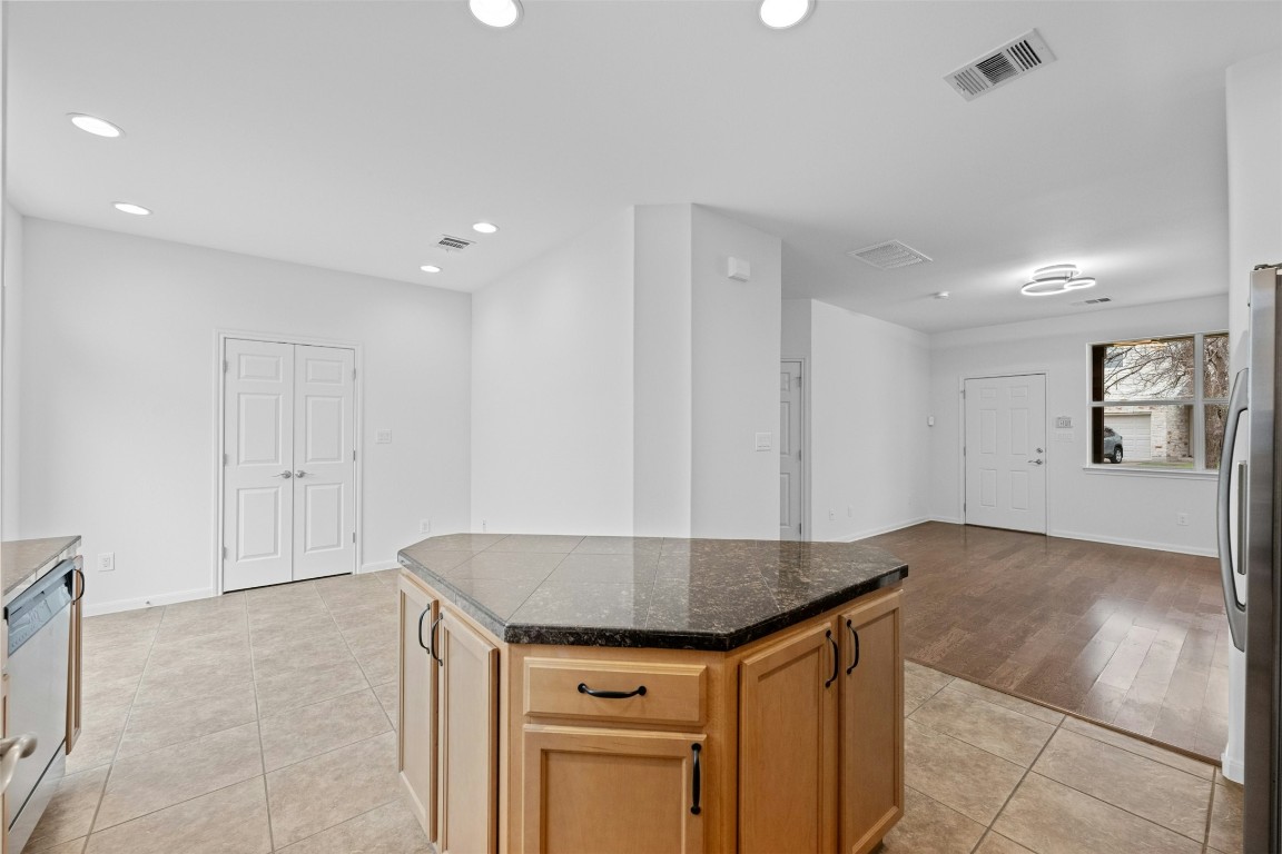 512 Eberhart Lane 2003 , Austin, TX, 78745 | 1078414 | Realty Texas LLC