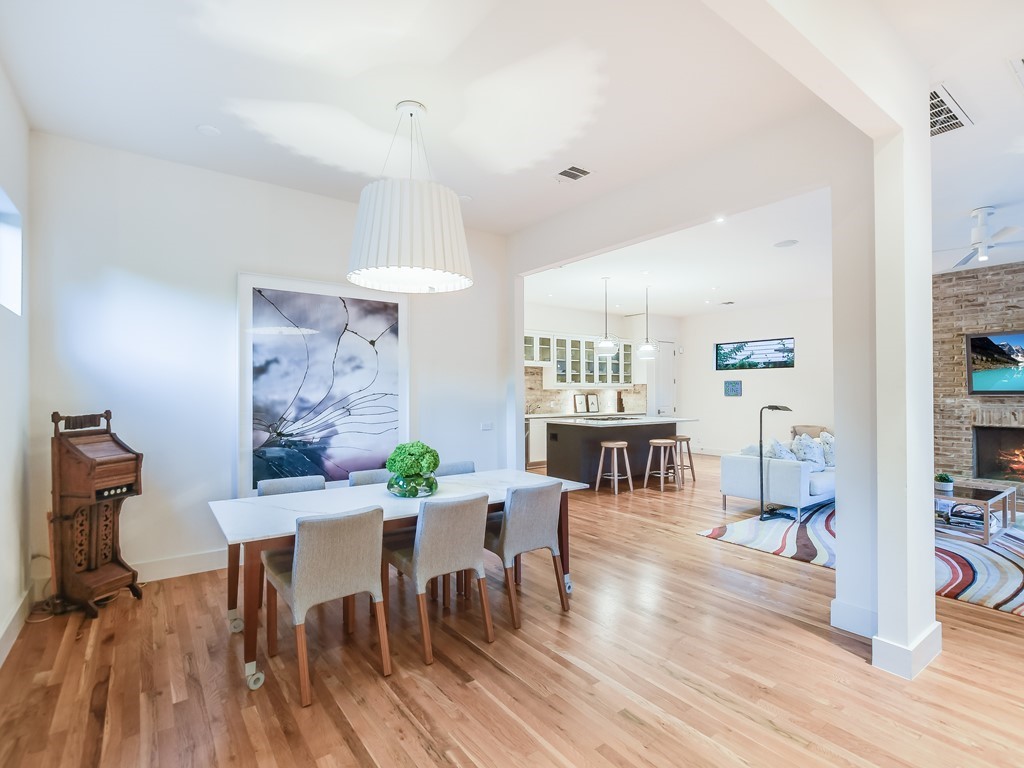 2312 W 8th Street , Austin, TX, 78703 | 8169412 | Realty Texas LLC