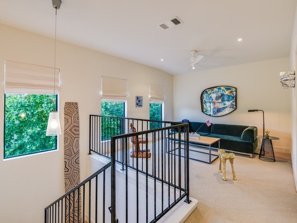 2312 W 8th Street , Austin, TX, 78703 | 8169412 | Realty Texas LLC