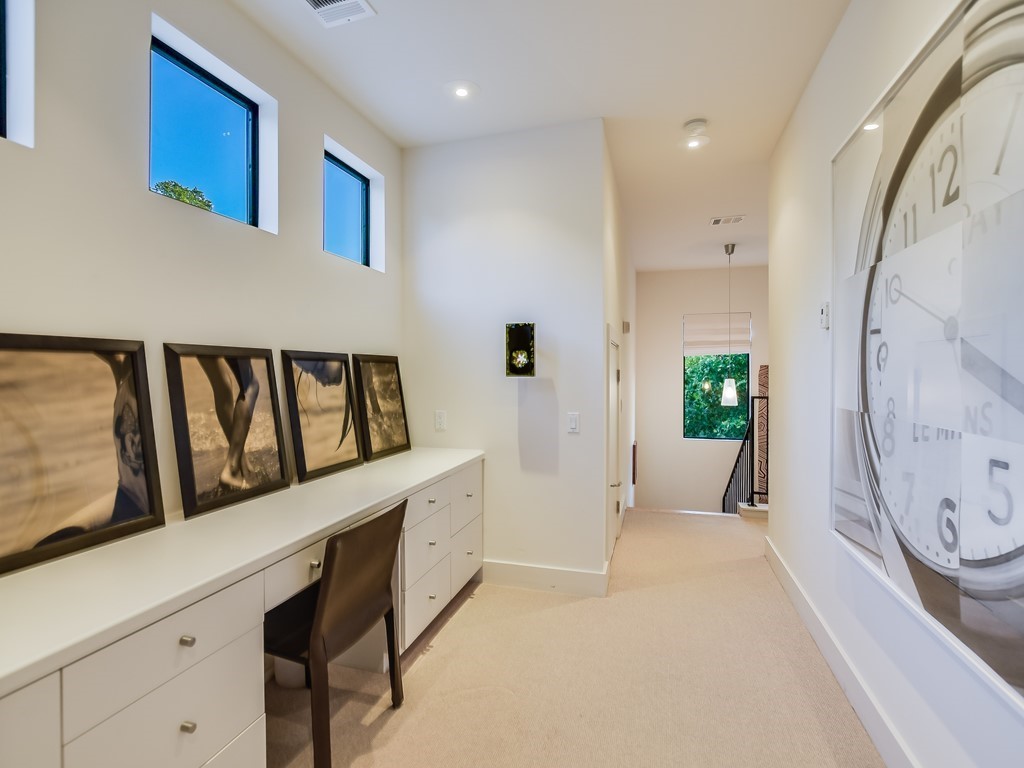 2312 W 8th Street , Austin, TX, 78703 | 8169412 | Realty Texas LLC