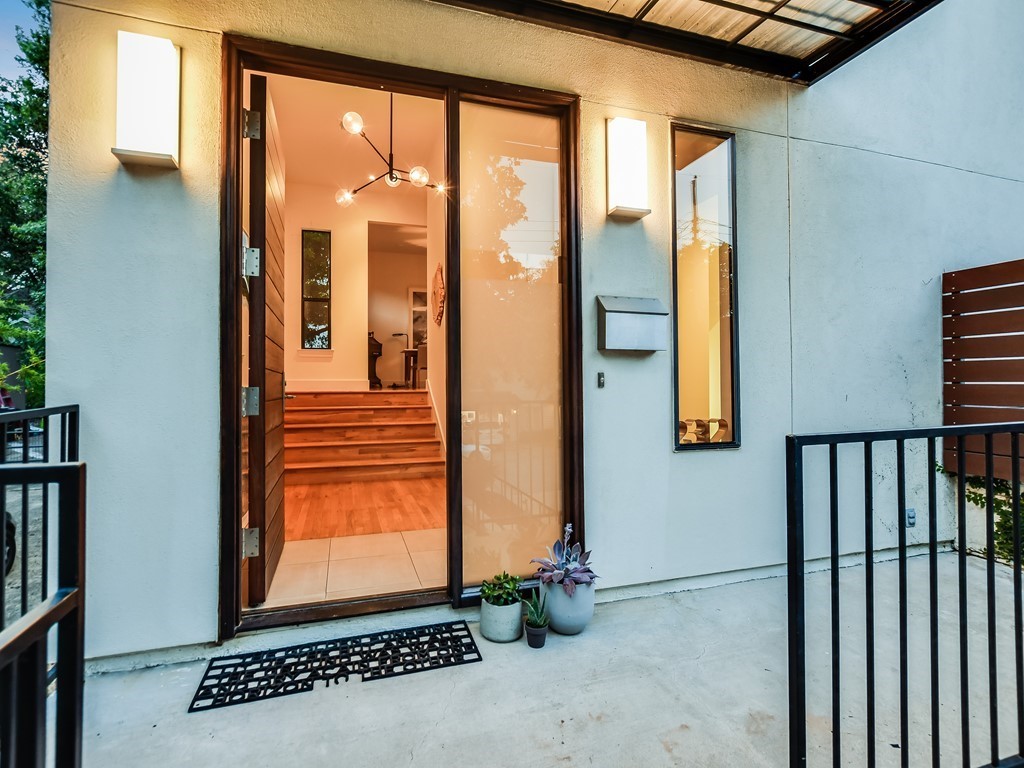 2312 W 8th Street , Austin, TX, 78703 | 8169412 | Realty Texas LLC