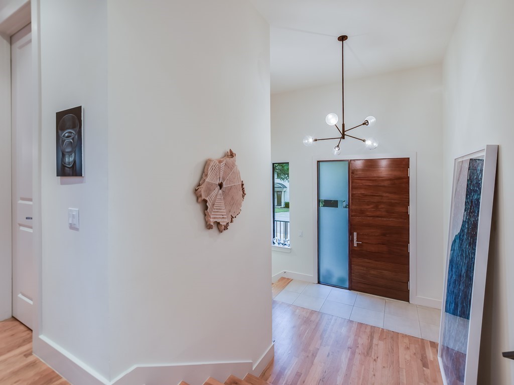 2312 W 8th Street , Austin, TX, 78703 | 8169412 | Realty Texas LLC