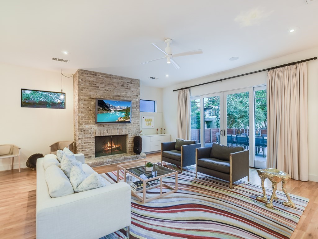 2312 W 8th Street , Austin, TX, 78703 | 8169412 | Realty Texas LLC