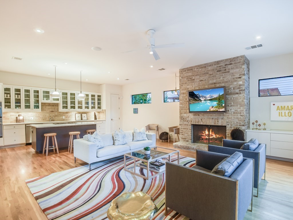 2312 W 8th Street , Austin, TX, 78703 | 8169412 | Realty Texas LLC