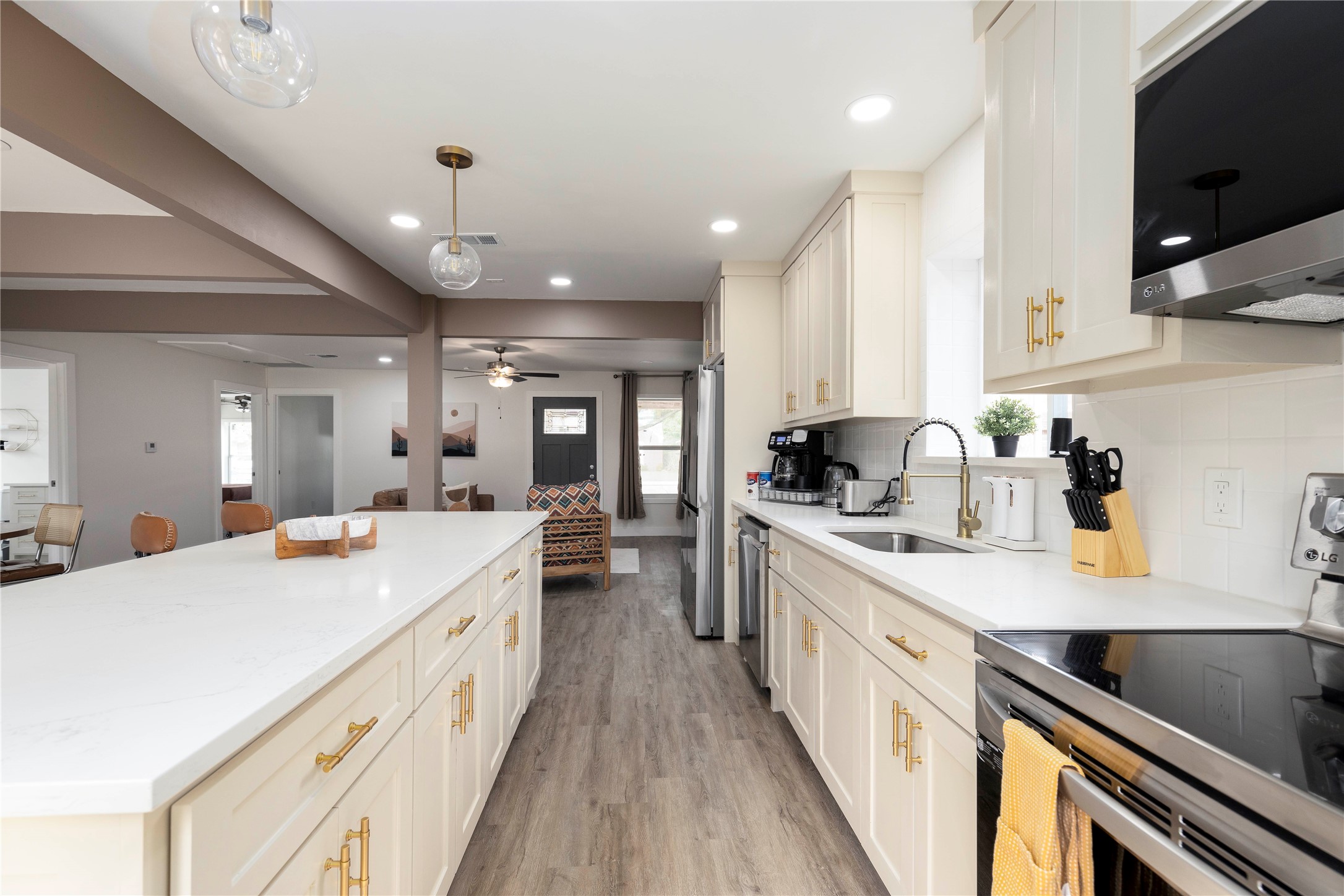 7411 Fillmore Drive , Dallas, TX, 75235 | 20849457 | Realty Texas LLC