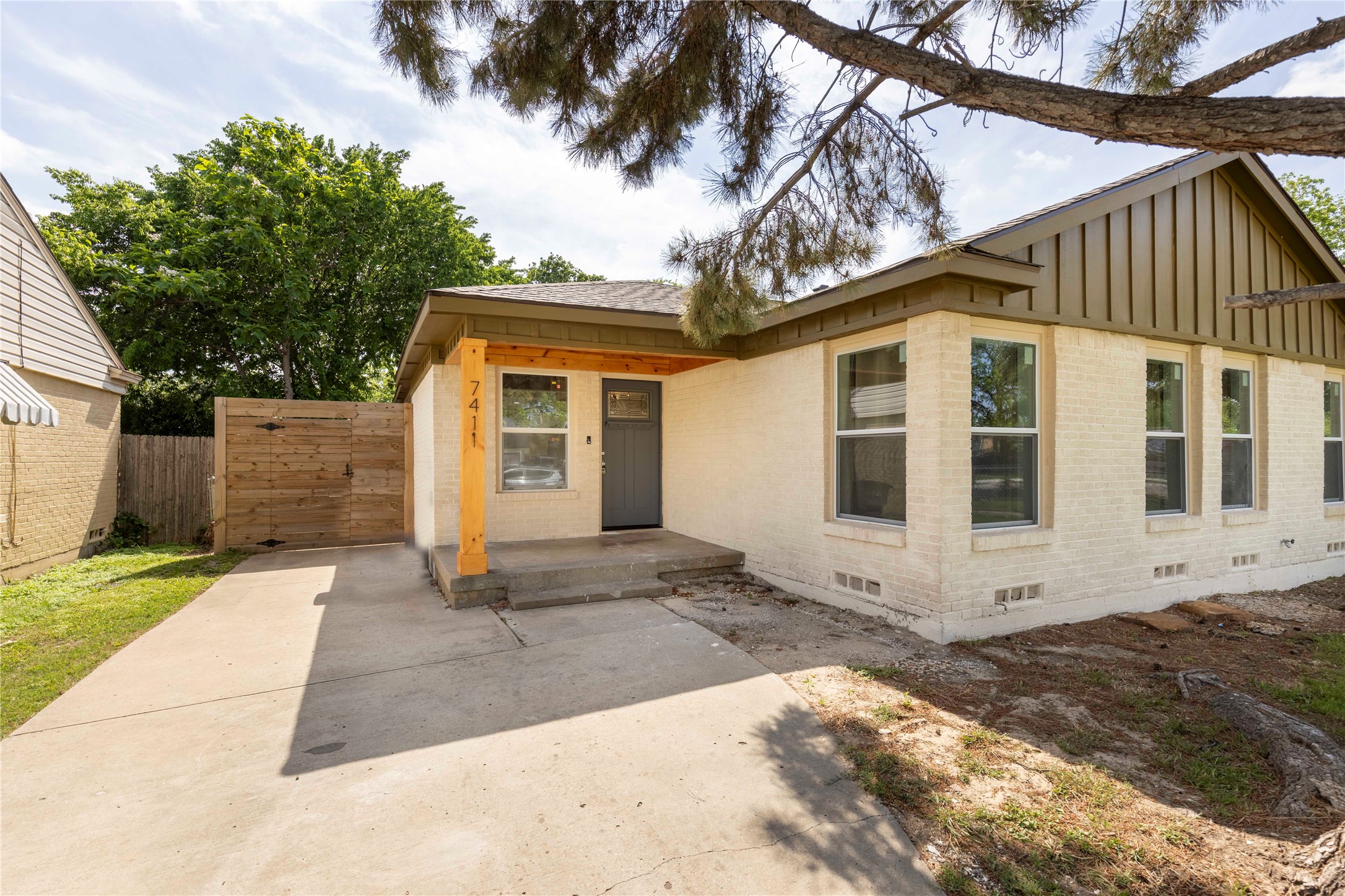 7411 Fillmore Drive , Dallas, TX, 75235 | 20849457 | Realty Texas LLC