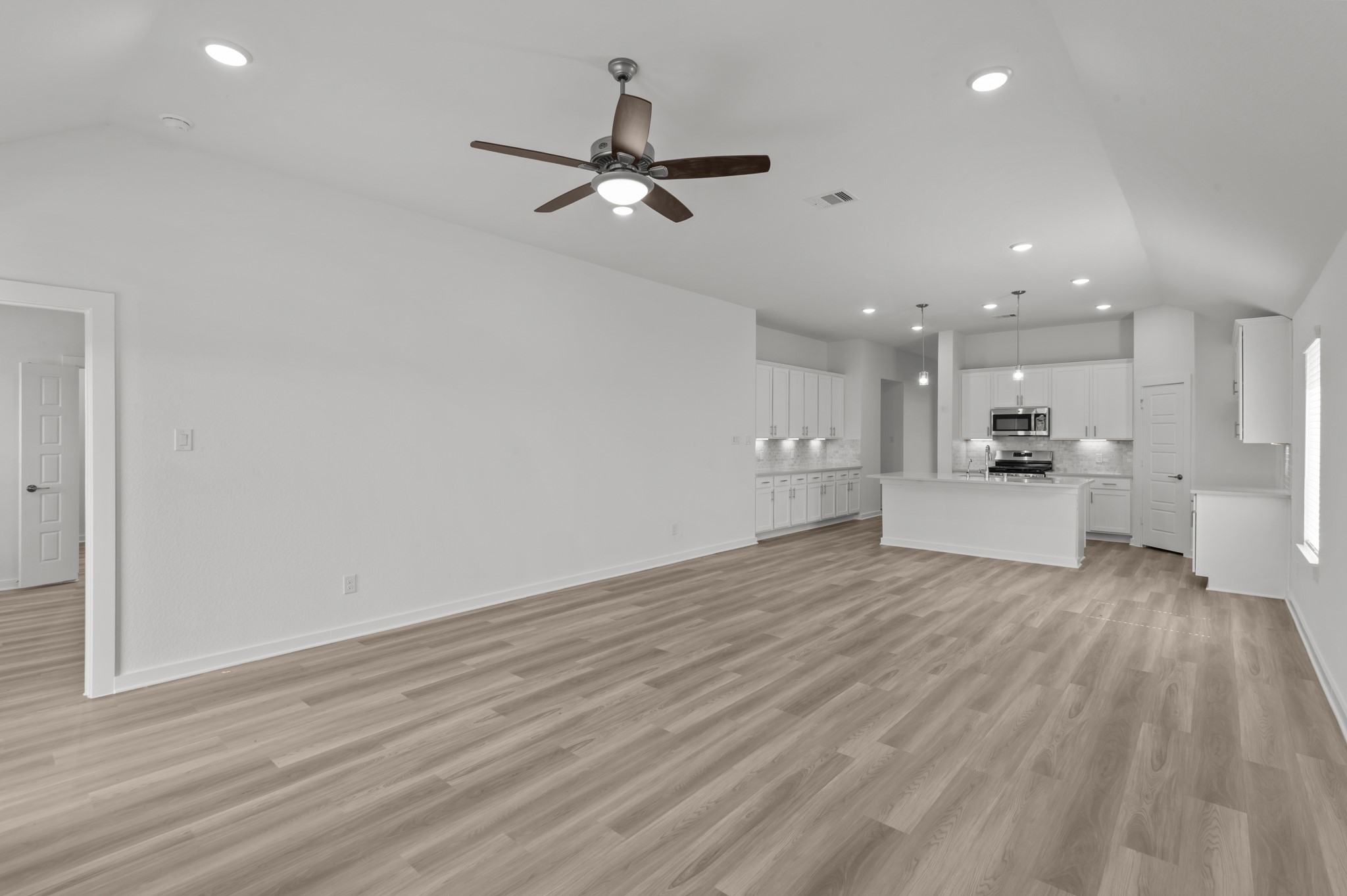 26152 Ethereal Road , La Marque, TX, 77568 | 70003315 | Realty Texas LLC