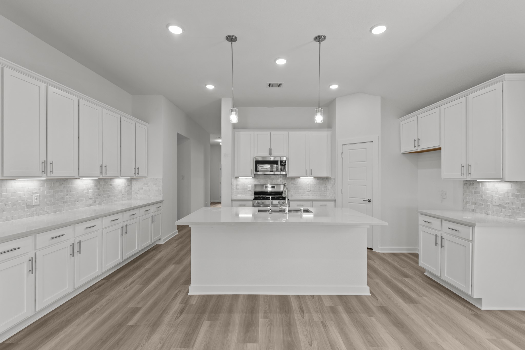 26152 Ethereal Road , La Marque, TX, 77568 | 70003315 | Realty Texas LLC