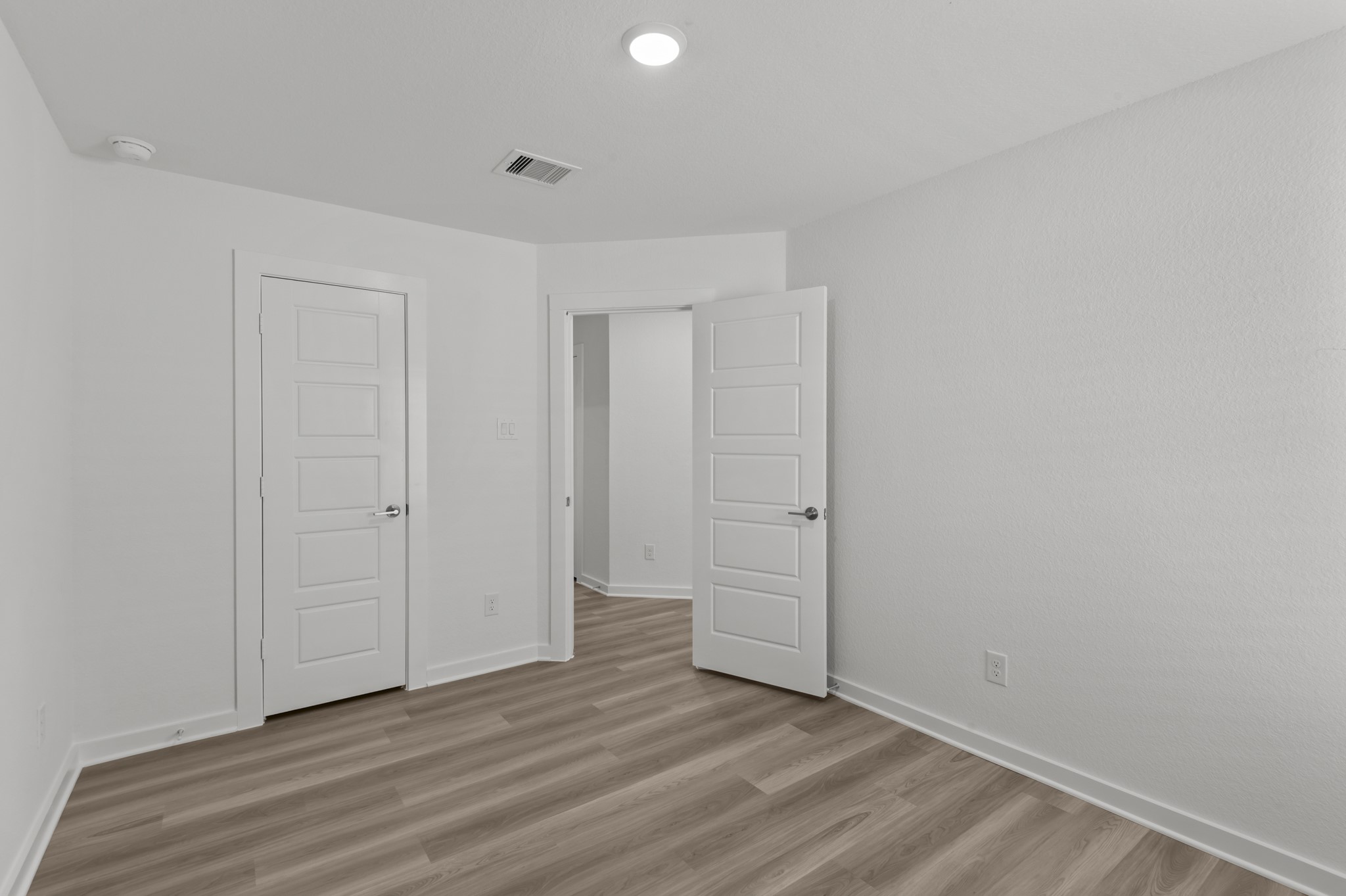 26152 Ethereal Road , La Marque, TX, 77568 | 70003315 | Realty Texas LLC