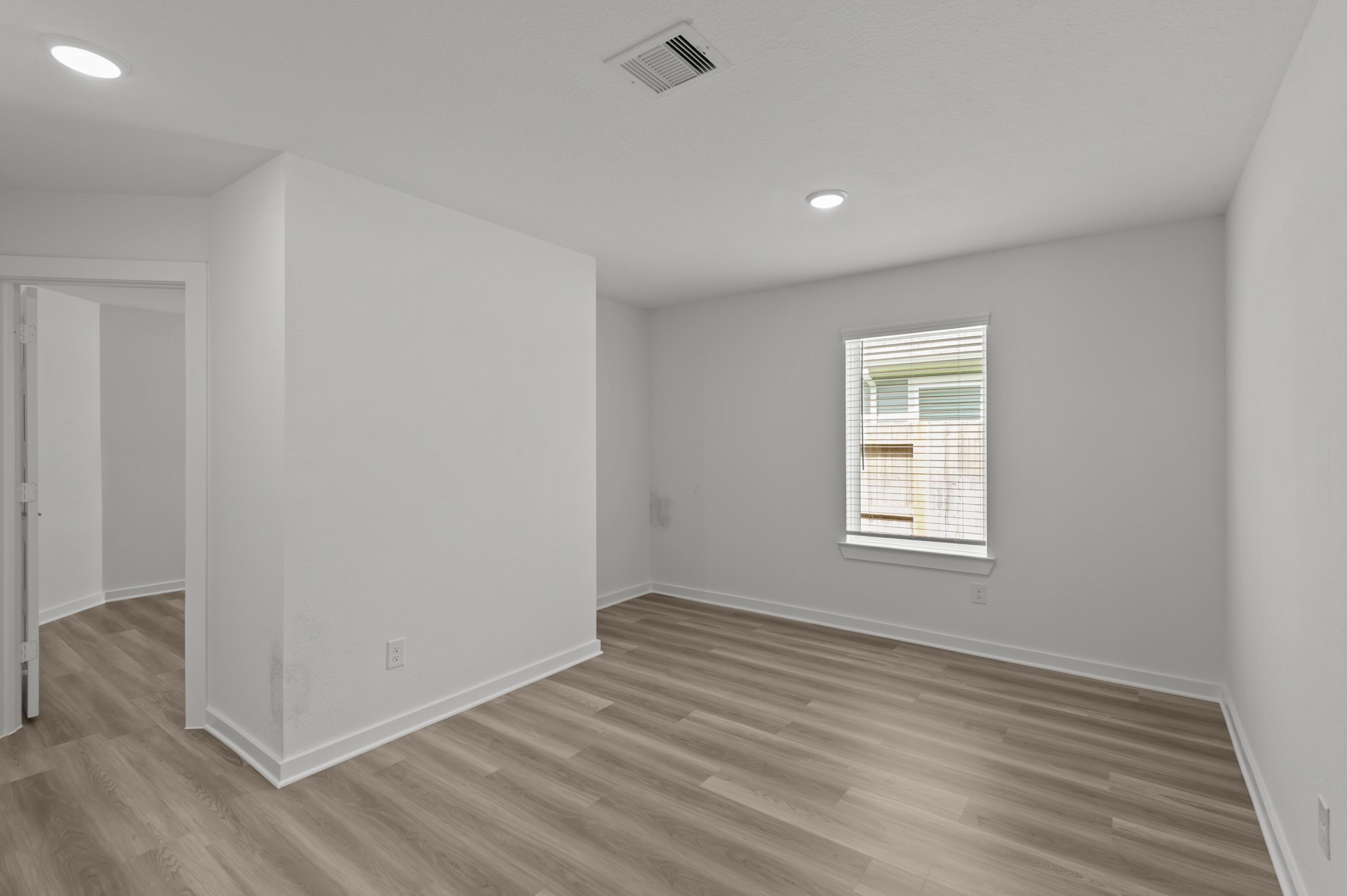 26152 Ethereal Road , La Marque, TX, 77568 | 70003315 | Realty Texas LLC