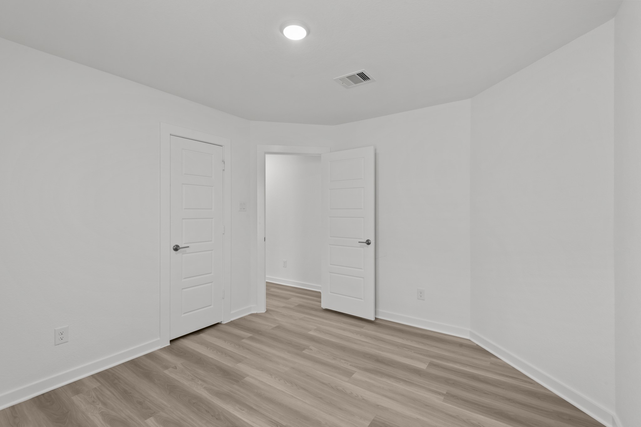 26152 Ethereal Road , La Marque, TX, 77568 | 70003315 | Realty Texas LLC