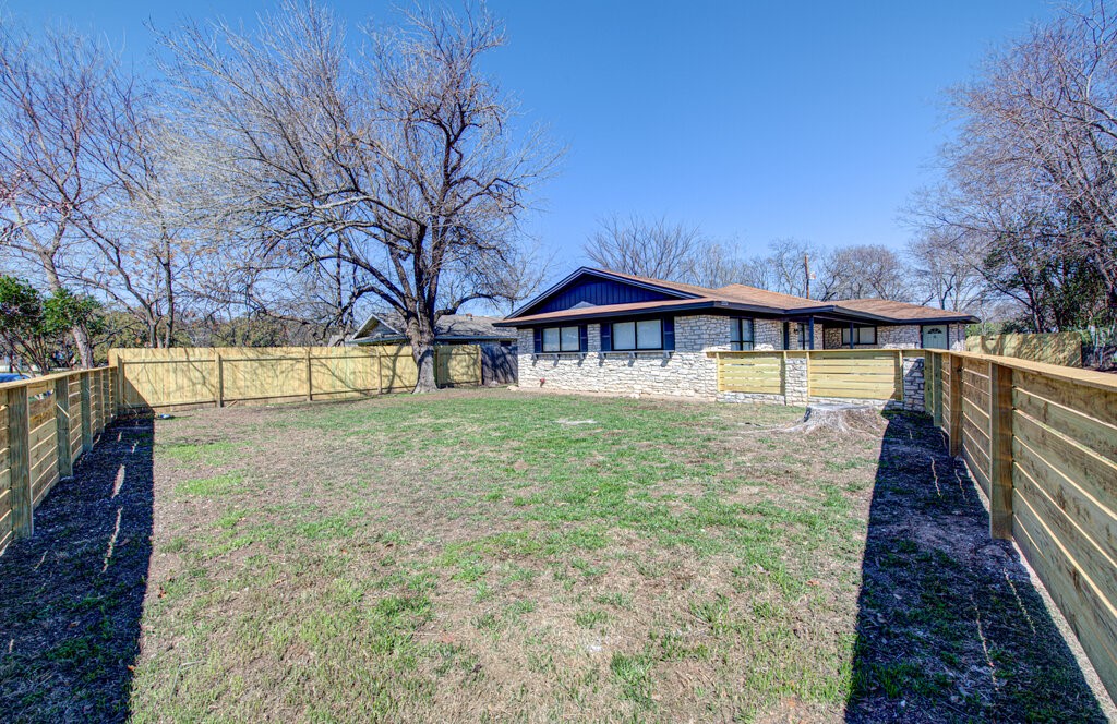 1110 Gobi Drive A , Austin, TX, 78745 | 6272378 | Realty Texas LLC