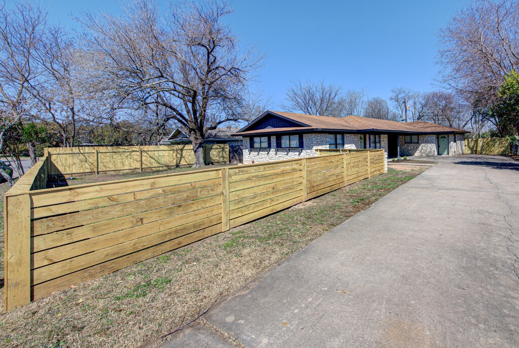 1110 Gobi Drive A , Austin, TX, 78745 | 6272378 | Realty Texas LLC