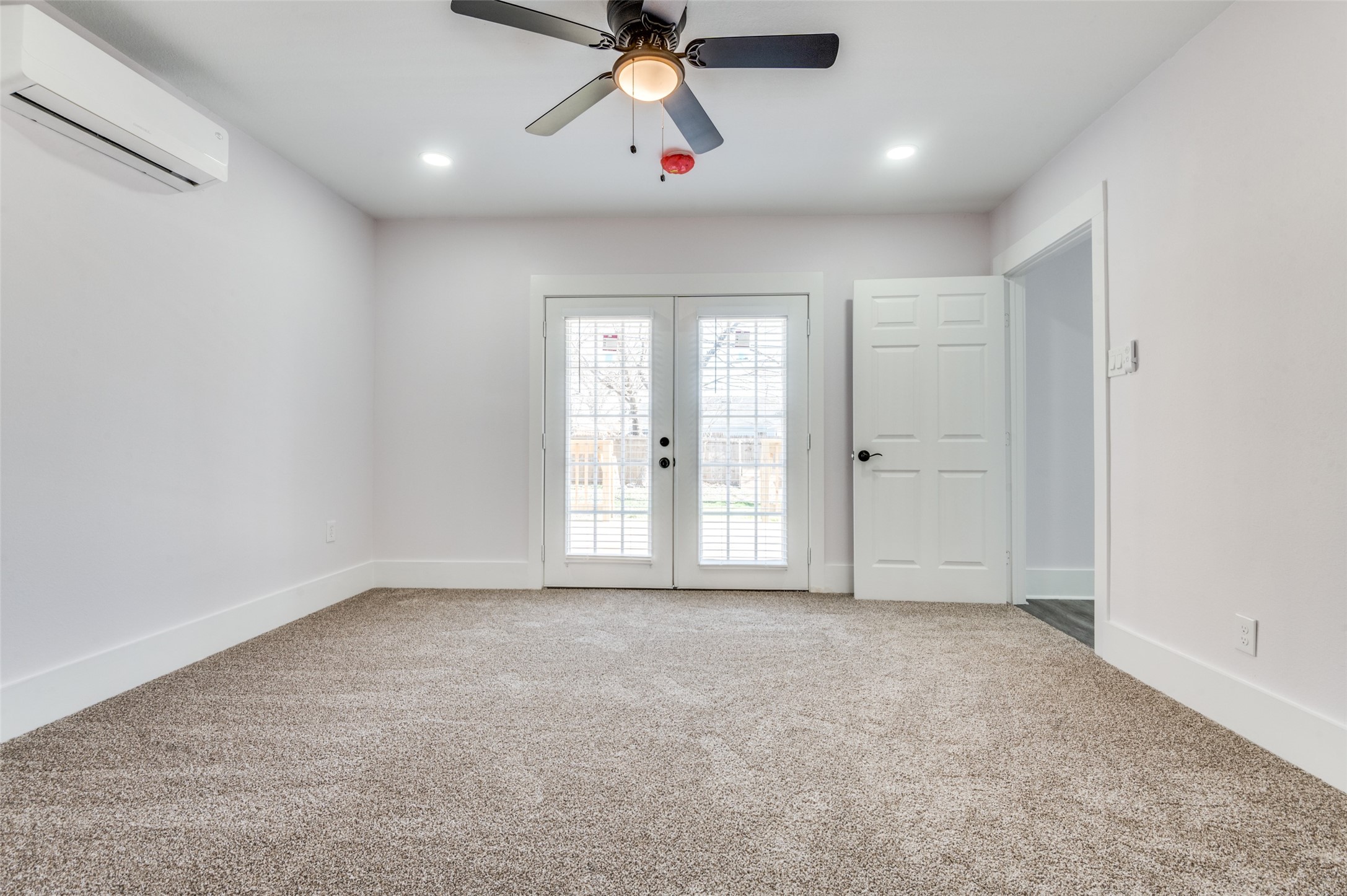 2502 W Lovers Lane , Dallas, TX, 75235 | 20849157 | Realty Texas LLC