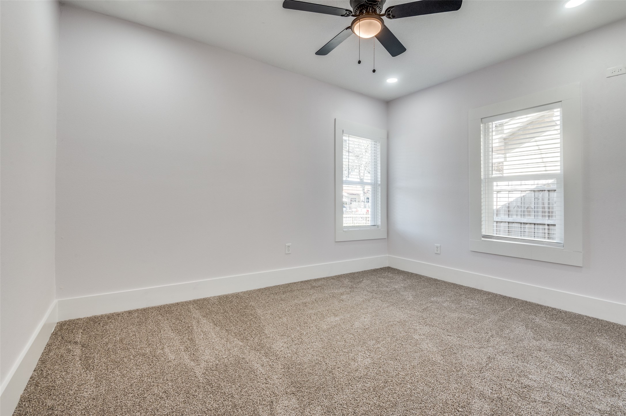 2502 W Lovers Lane , Dallas, TX, 75235 | 20849157 | Realty Texas LLC
