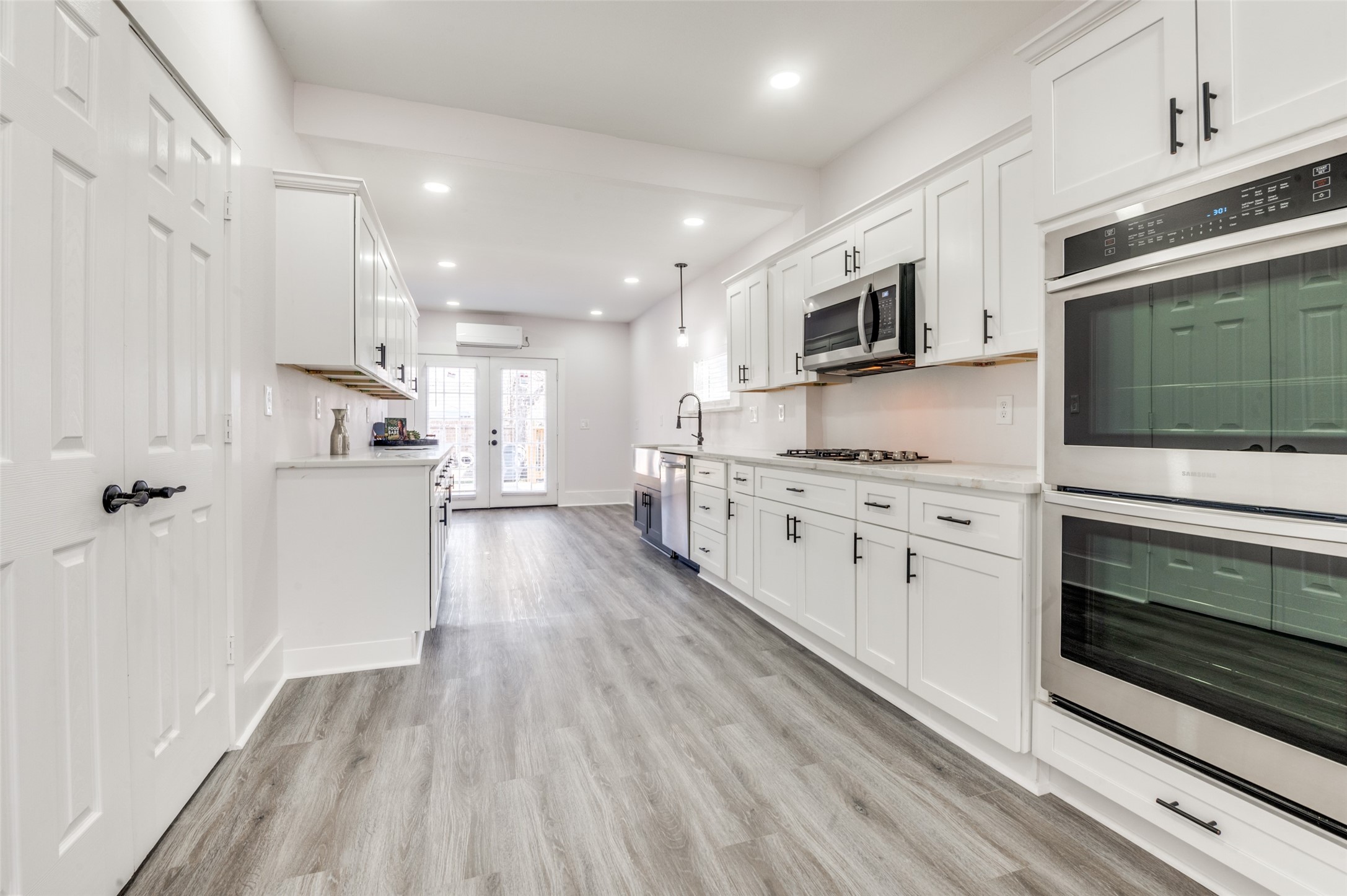 2502 W Lovers Lane , Dallas, TX, 75235 | 20849157 | Realty Texas LLC