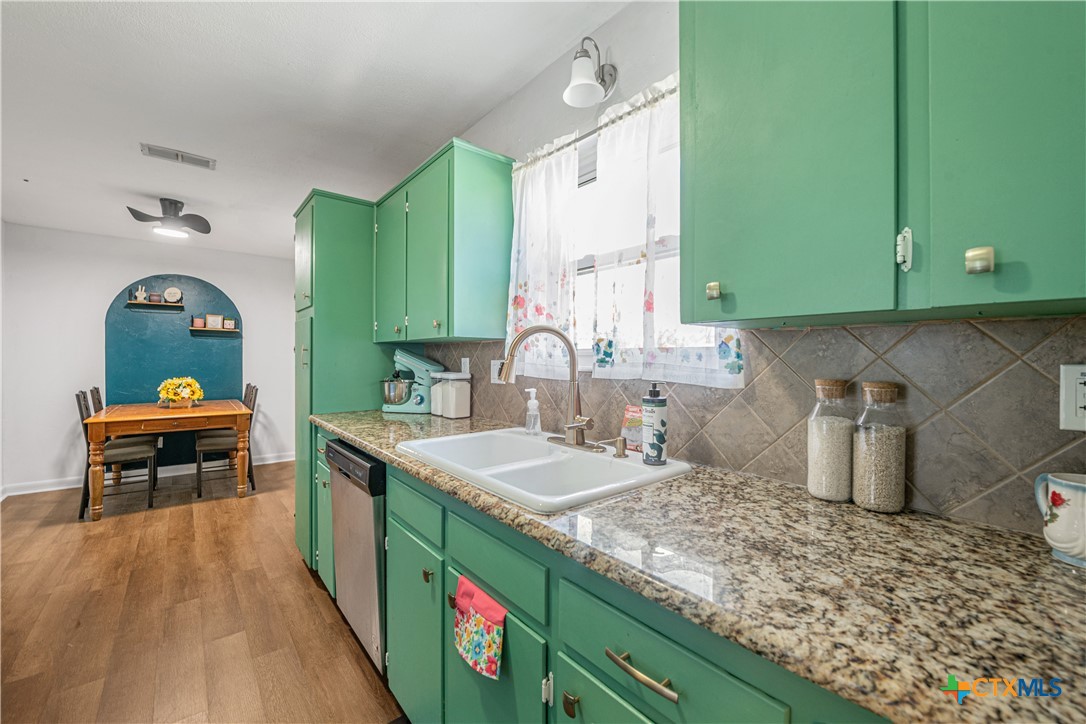 1103 Magnolia Avenue , Copperas Cove, TX, 76522 | 570774 | Realty Texas LLC