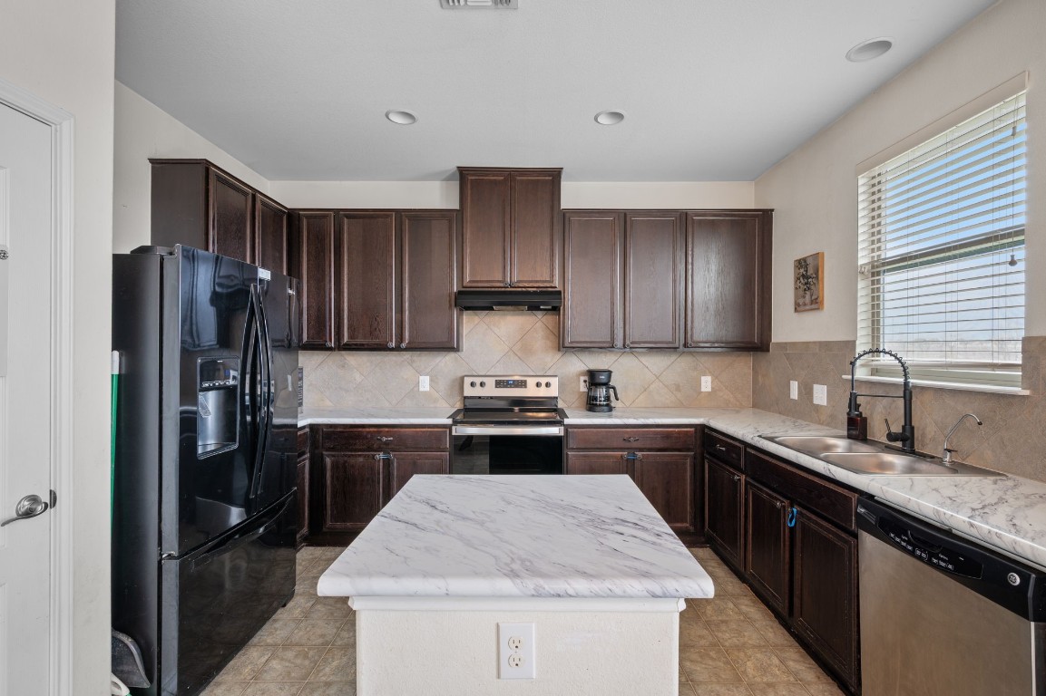 607 Saul Street , Hutto, TX, 78634 | 4934260 | Realty Texas LLC