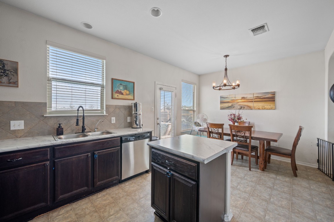 607 Saul Street , Hutto, TX, 78634 | 4934260 | Realty Texas LLC