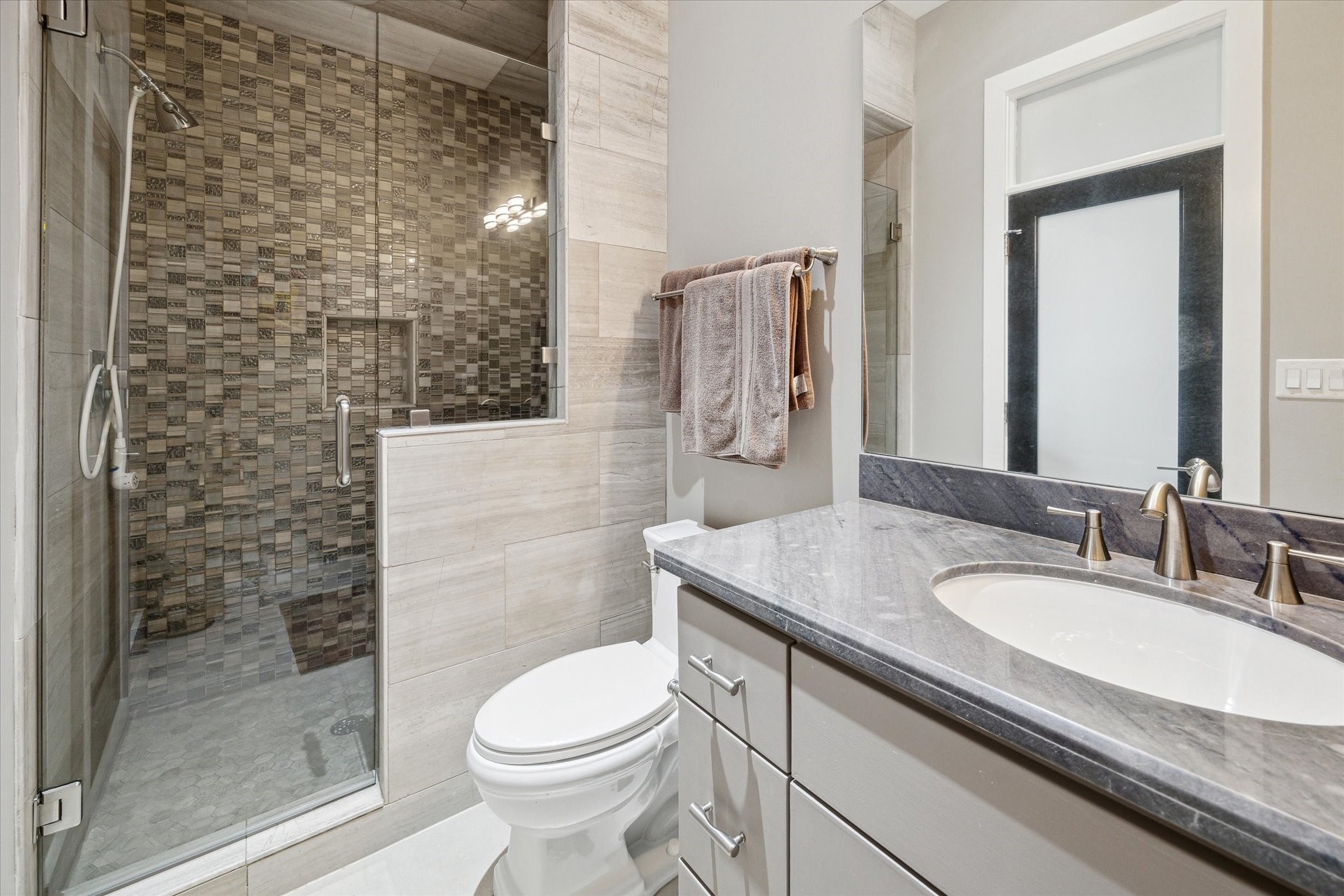 2120 White Oak Drive , Houston, TX, 77009 | 31836463 | Realty Texas LLC